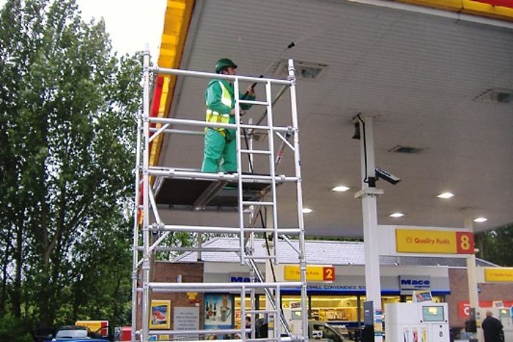Garage Forecourt Cleaning Chester