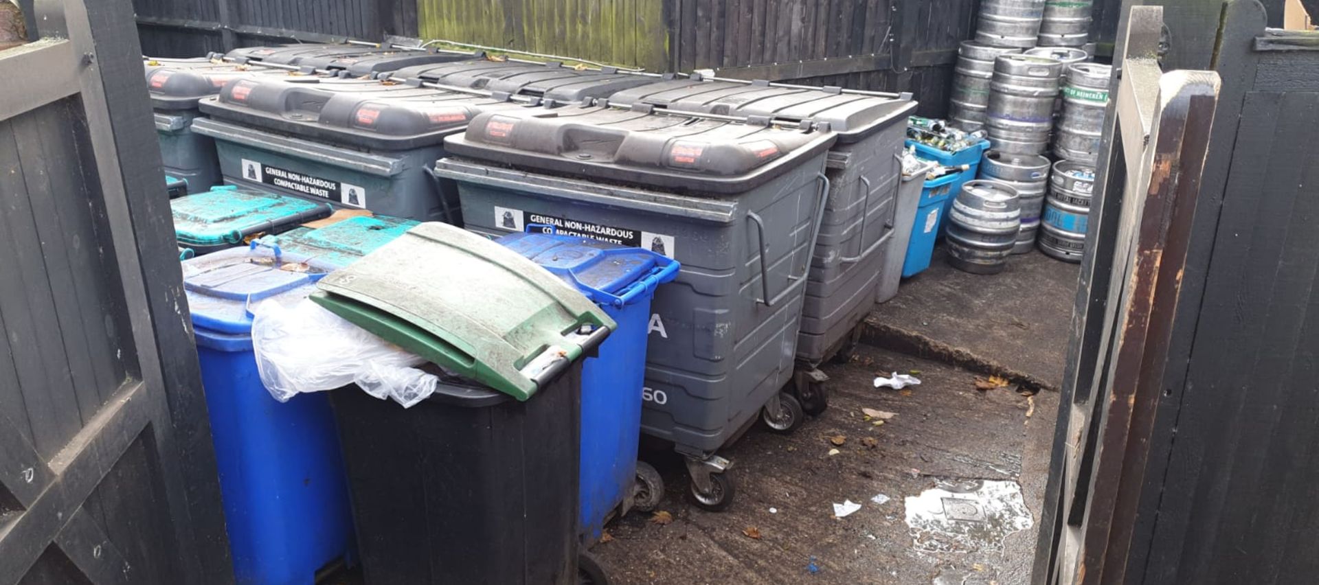 Bin Store Cleaning Chester, Cheshire / Chester Bin Store Cleaning