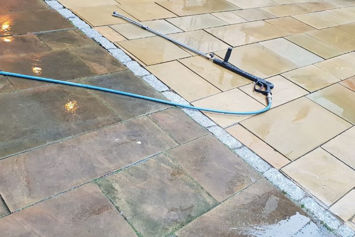 connah quay driveway cleaners